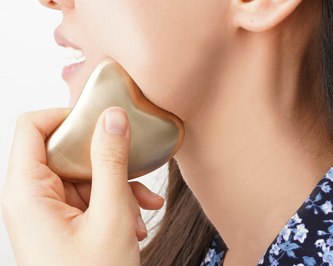 GeoChang Yugi Rose Gua Sha