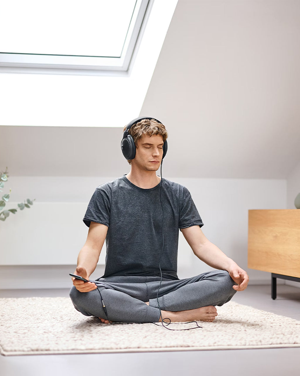 Sennheiser HD 620S Closed-Back Headphones