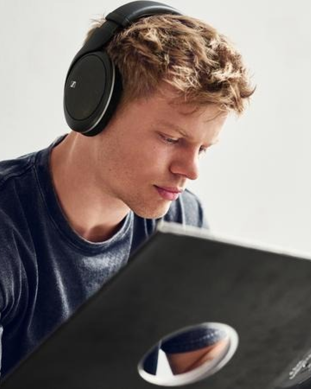 Sennheiser HD 550 Open-Back Audiophile Headphones