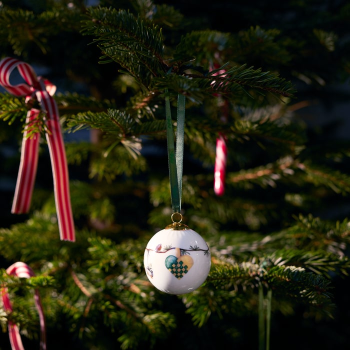 Kähler Hammershøi Christmas Bauble, White with Decorations, Ø: 2.4"