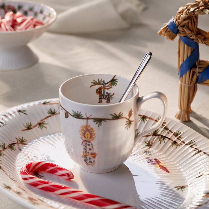 Kähler Hammershøi Christmas Mug, White with Decorations, 11.2 Oz