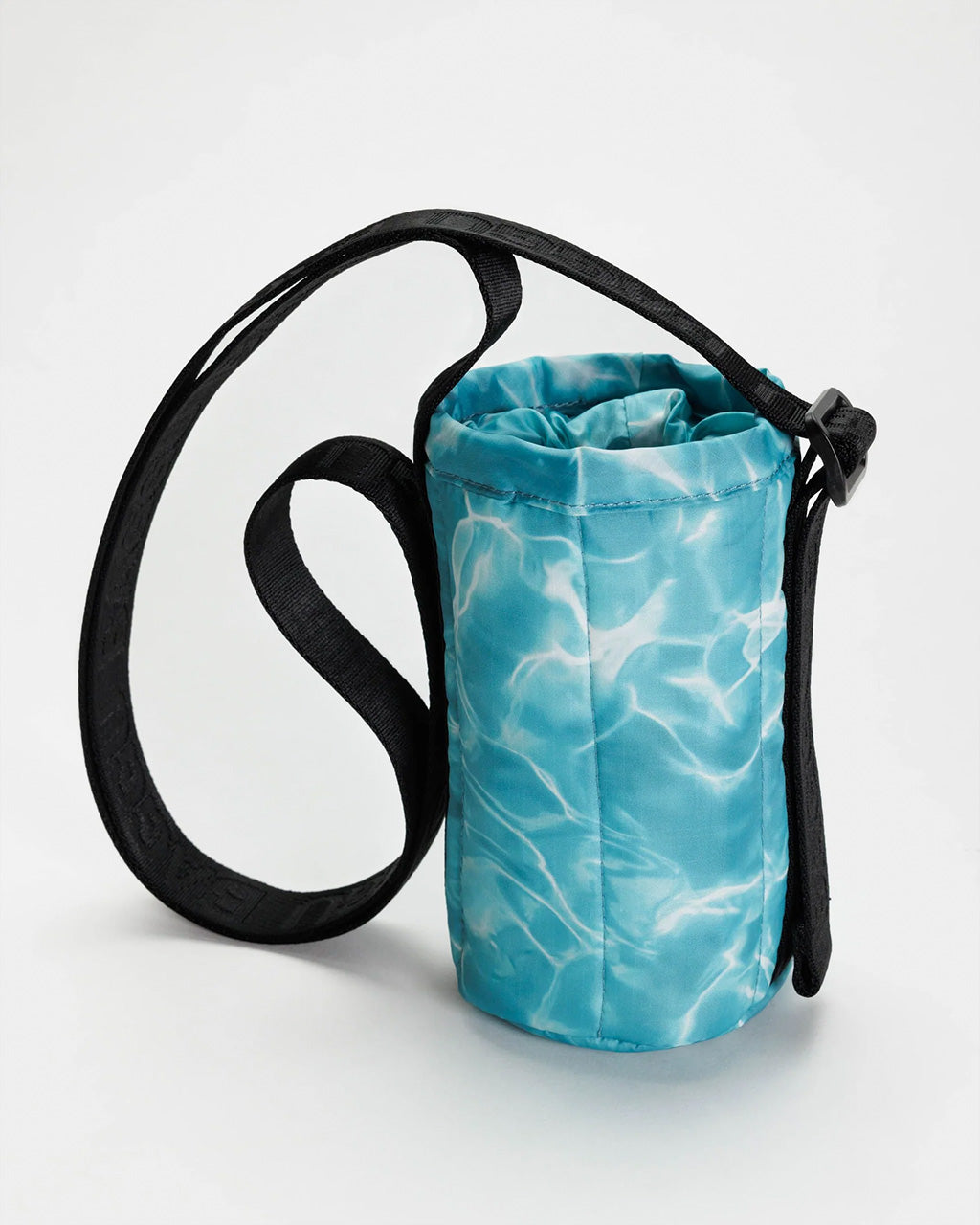 Baggu Puffy Water Bottle Sling: Hydration and Convenience On-the-Go –  BrandsWalk