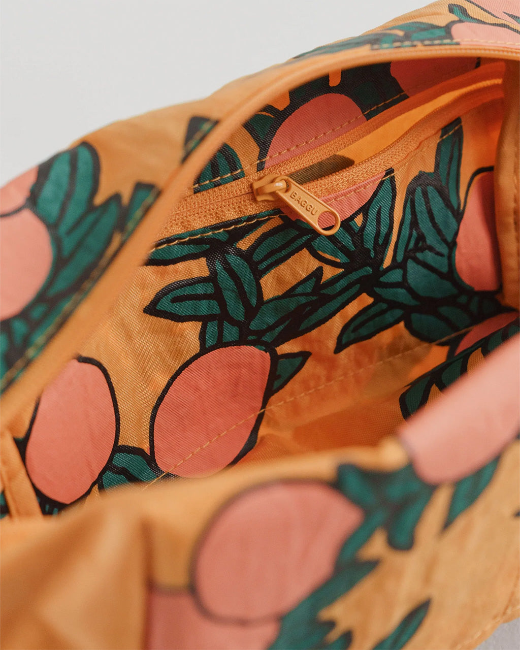 Baggu Dopp Kit interior with pockets | Orange Tree