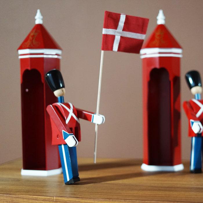 Kay Bojesen Sentry Box, Red/White, H: 14.2"