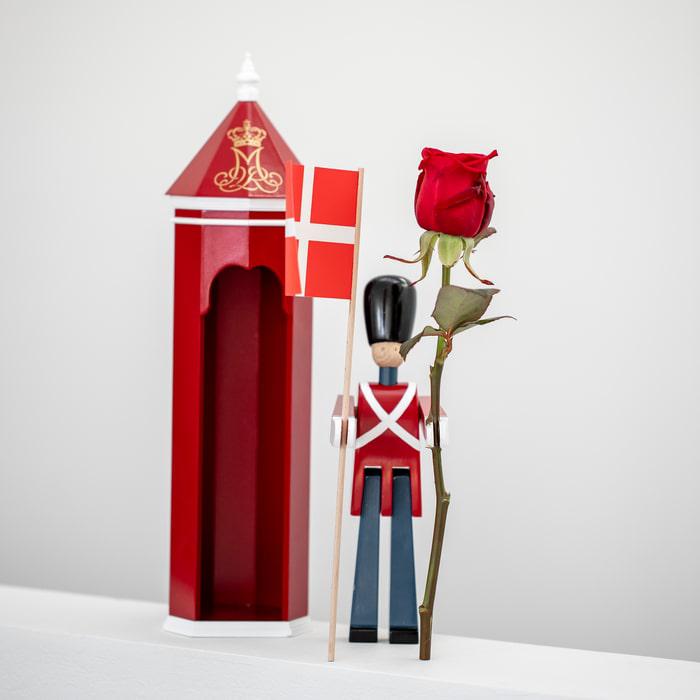 Kay Bojesen Standard-Bearer, Red/Blue/White