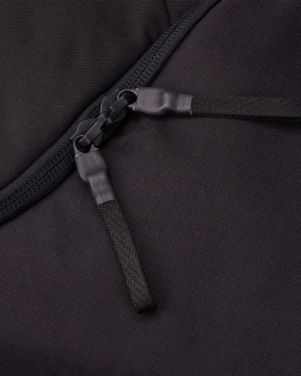 Thule Roundtrip Snowboard Bag 165cm