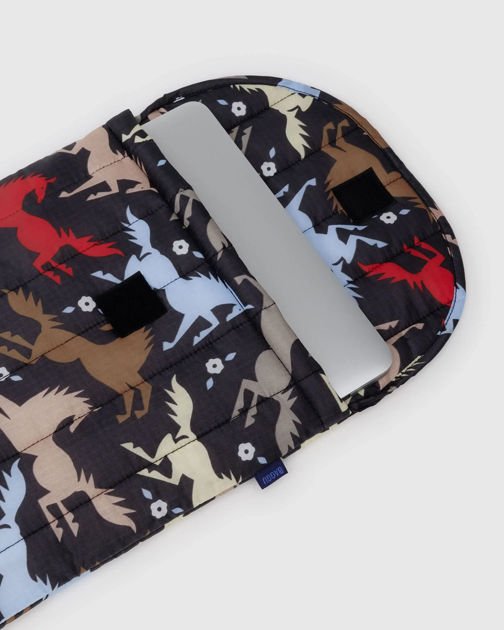 Baggu Puffy Laptop Sleeve 16in | Horse Cut-Outs
