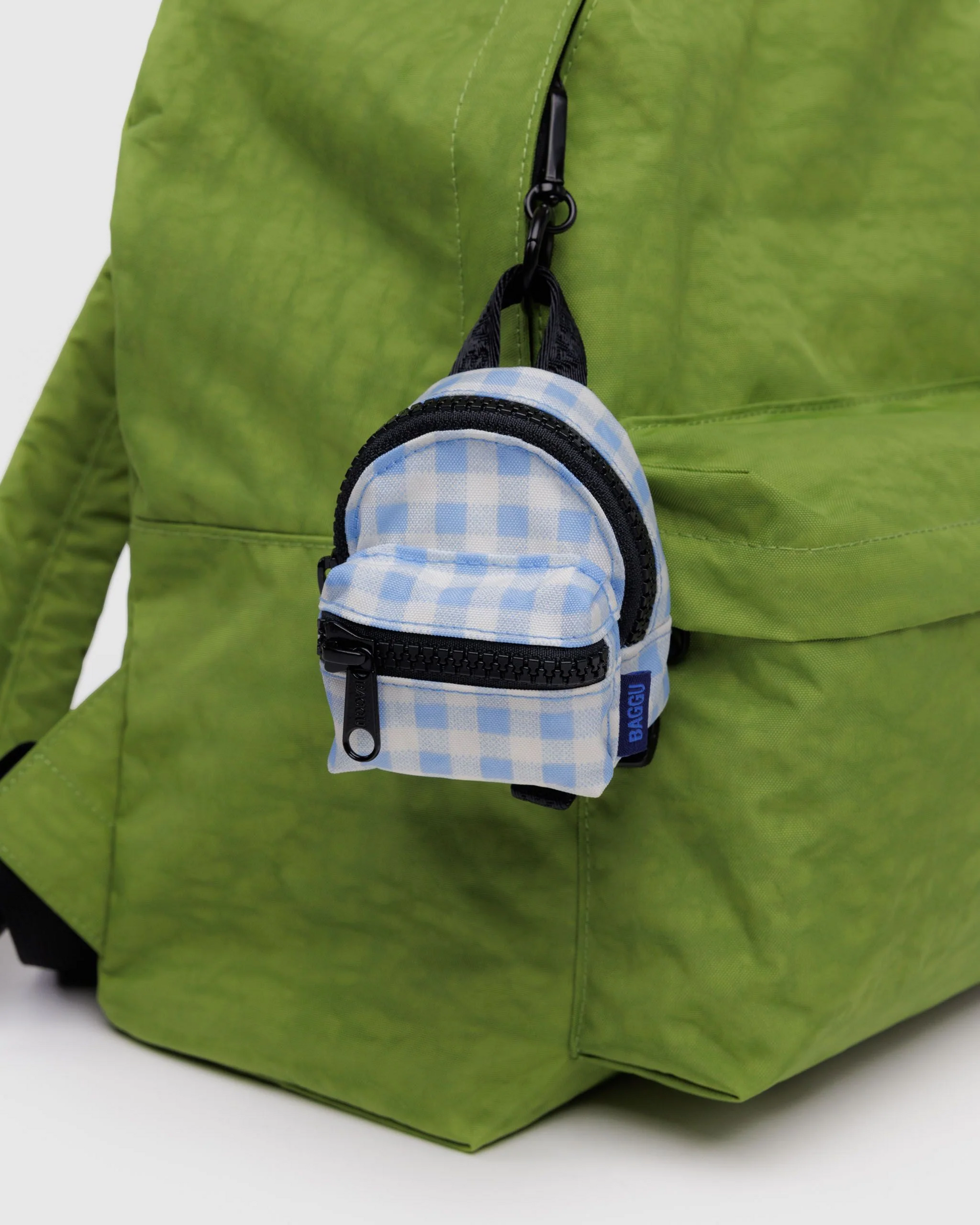 Baggu Backpack Charm | Light Blue Gingham 