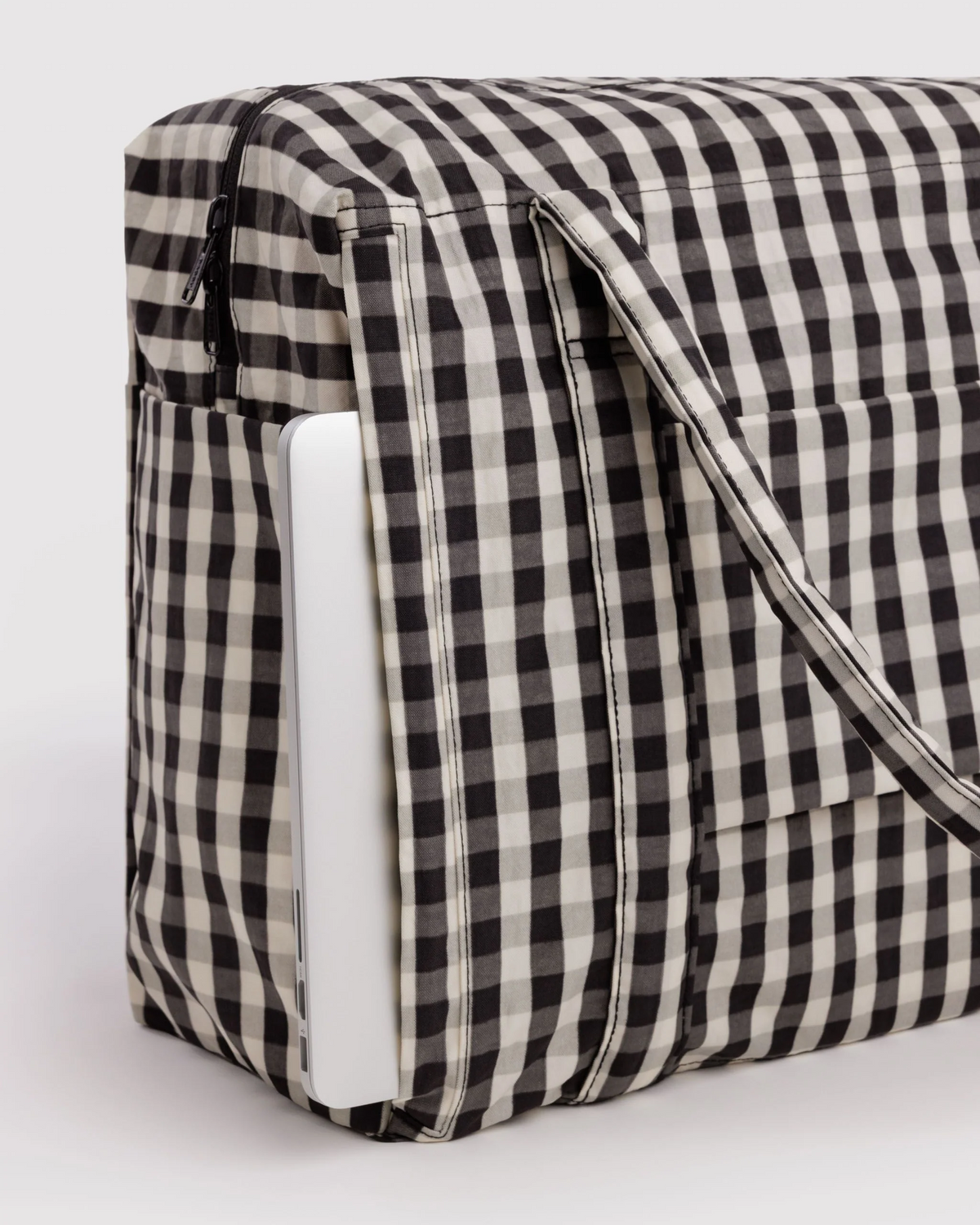 Baggu Cloud Carry-on | Black and Cream Gingham 