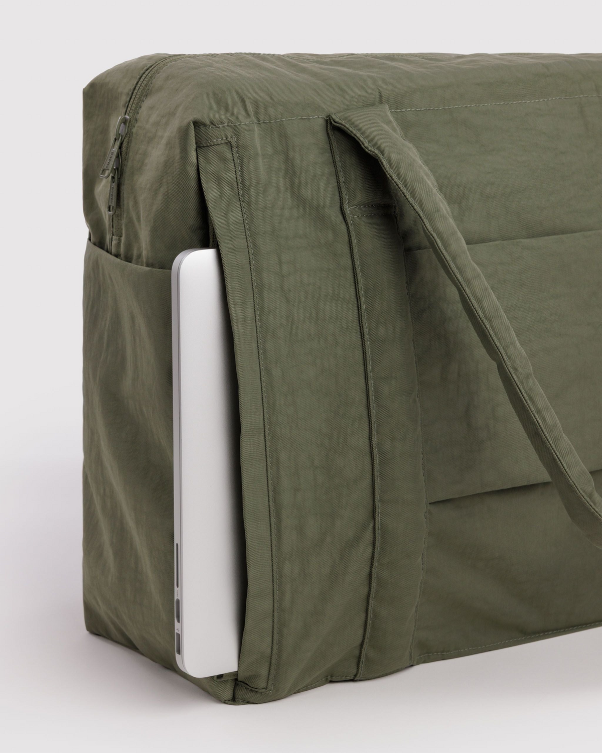 Baggu Cloud Carry-on | Caper 