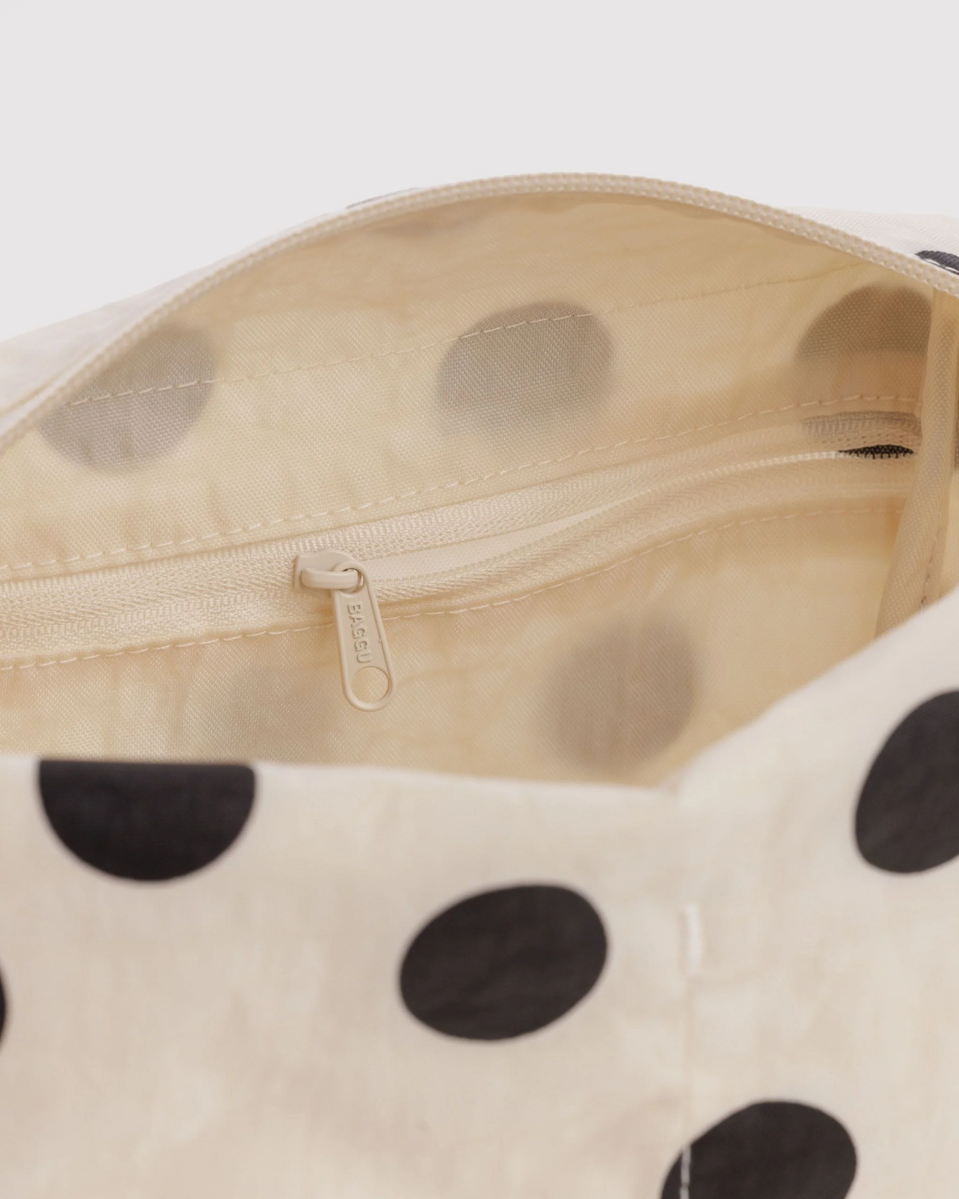 Baggu Dopp Kit | Cream and Black Polka Dot