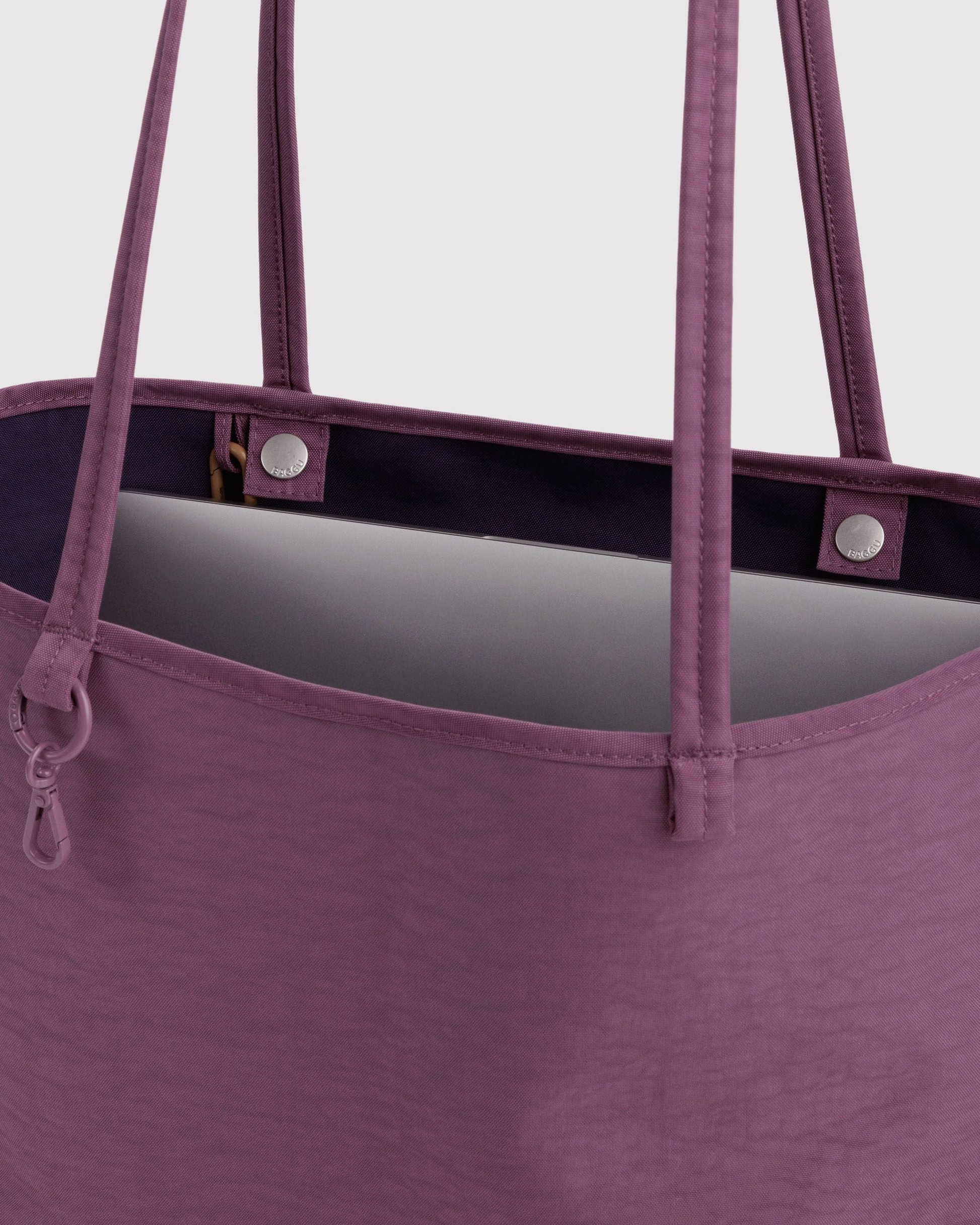Baggu Medium Nylon Reversible Tote | Wild Plum Mix 