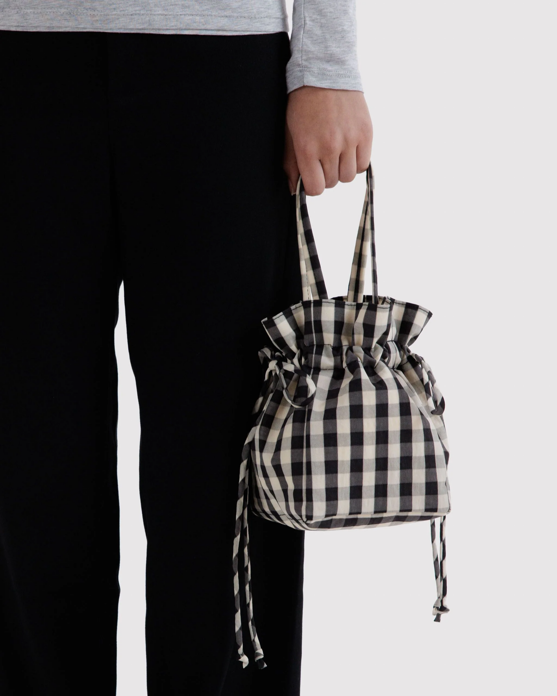 Baggu Nylon Drawstring Bag | Black and Cream Gingham 