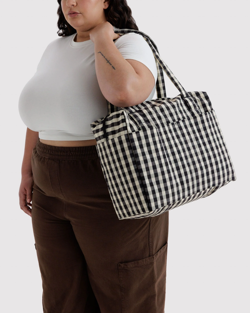 Baggu Small Cloud Carry-On | Black-and-Cream-Gingham 