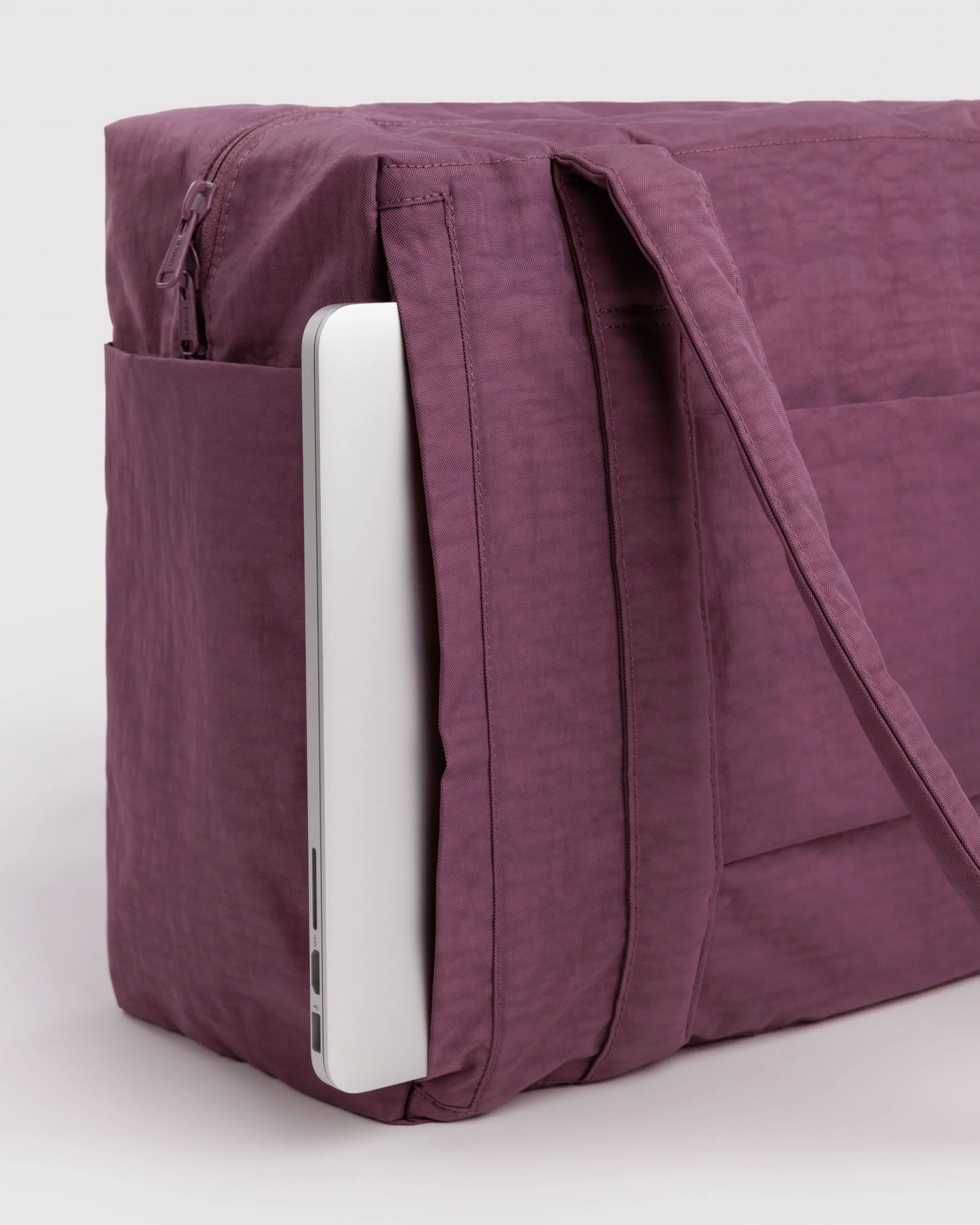 Baggu Small Cloud Carry-On | Wild Plum 