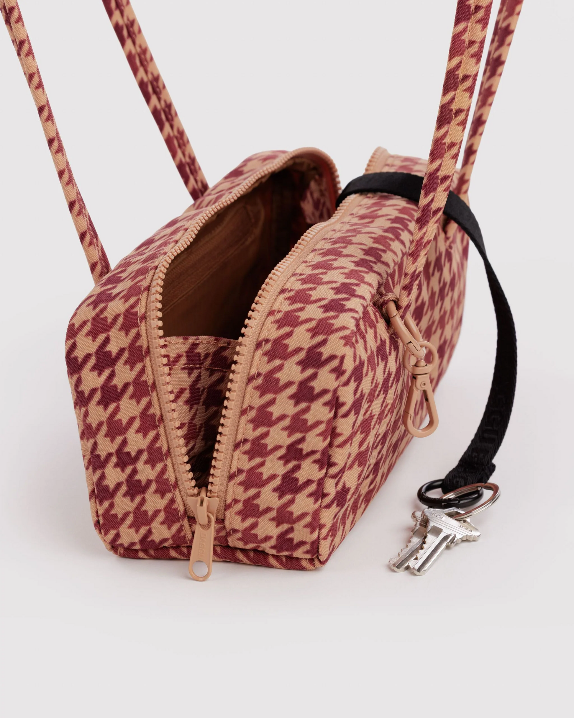 Baggu Small Nylon Bowler Bag | Tan Houndstooth 