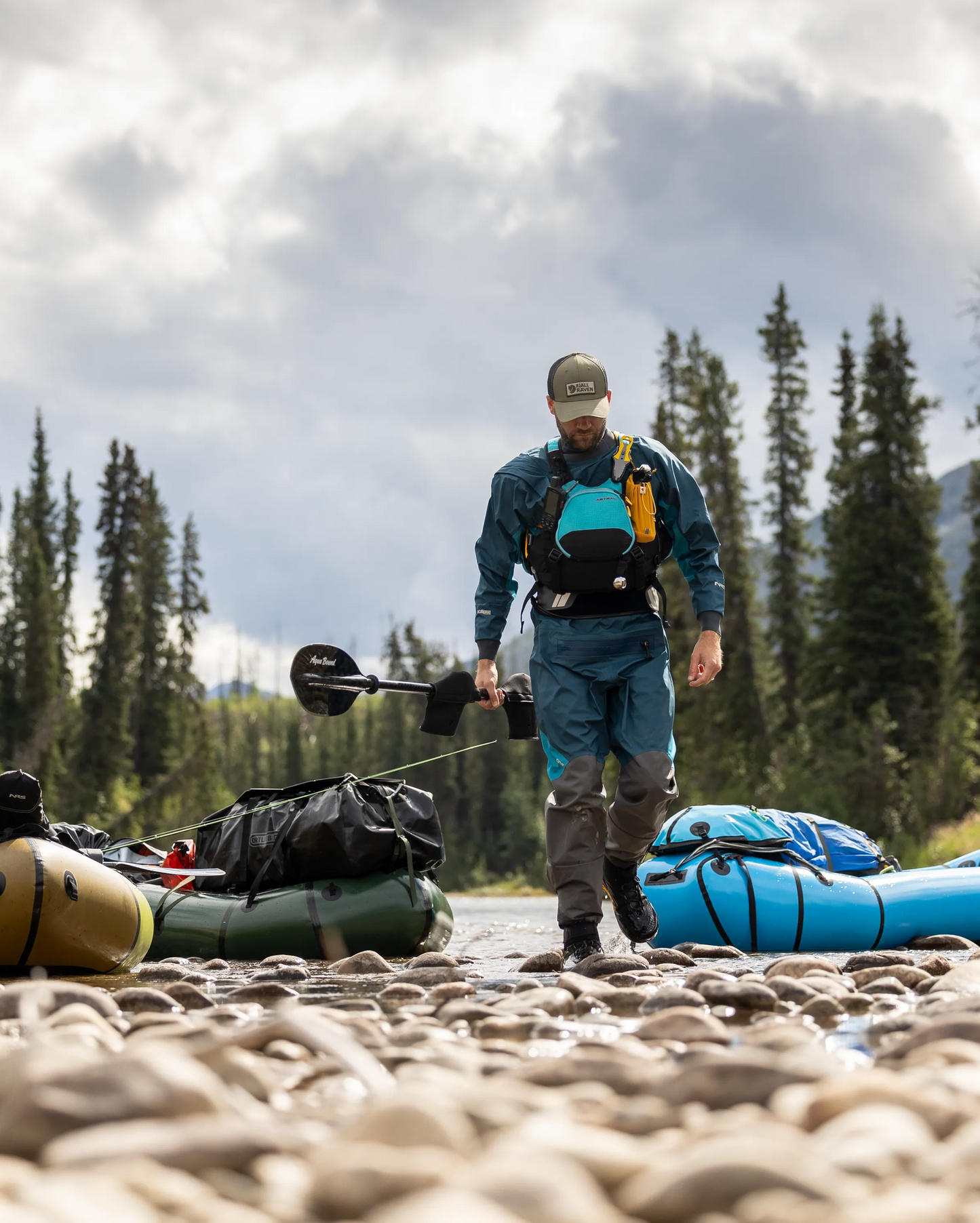Fjallraven Abisko Bottle Sling | Black