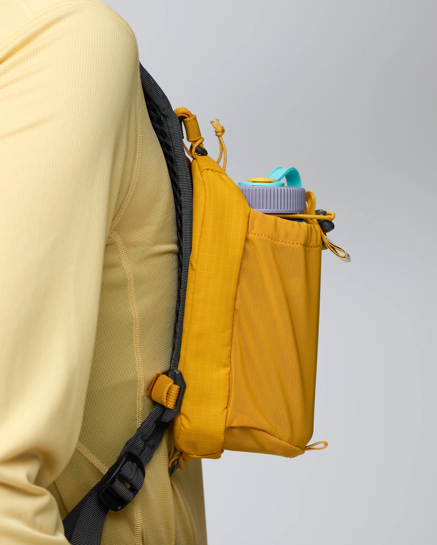Fjallraven Abisko Bottle Sling | Mustard Yellow