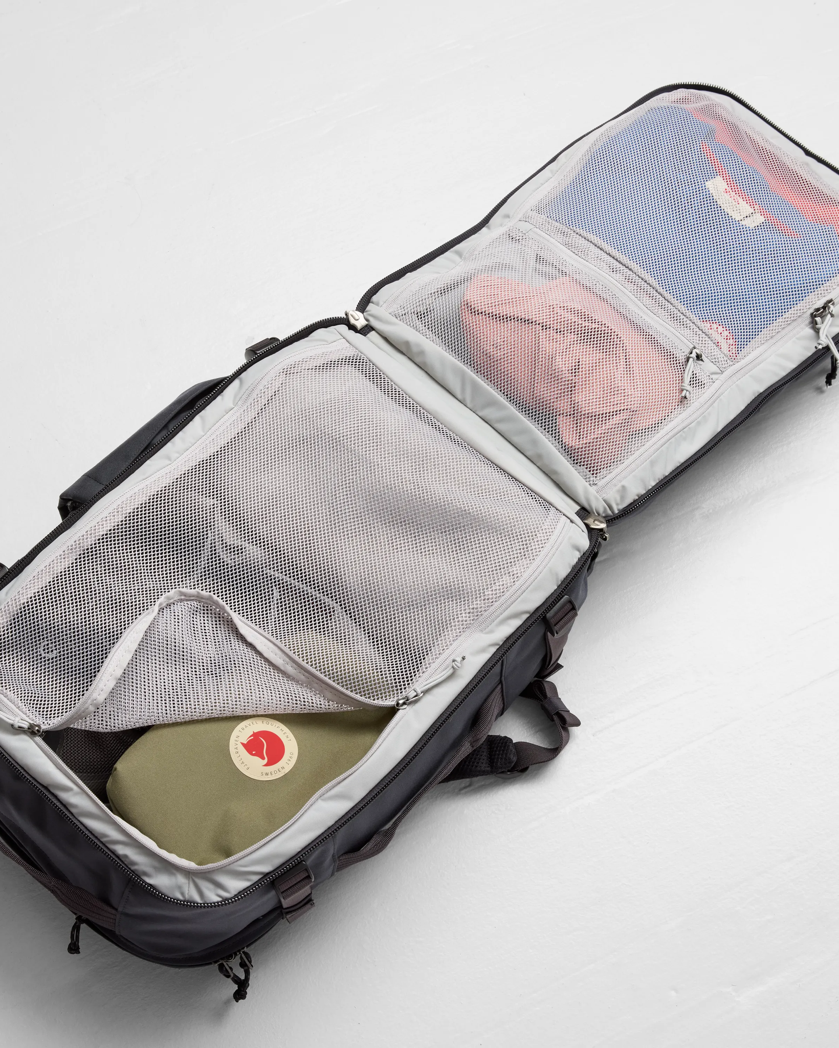 Fjallraven Farden Carry-On Pack | Coal Black