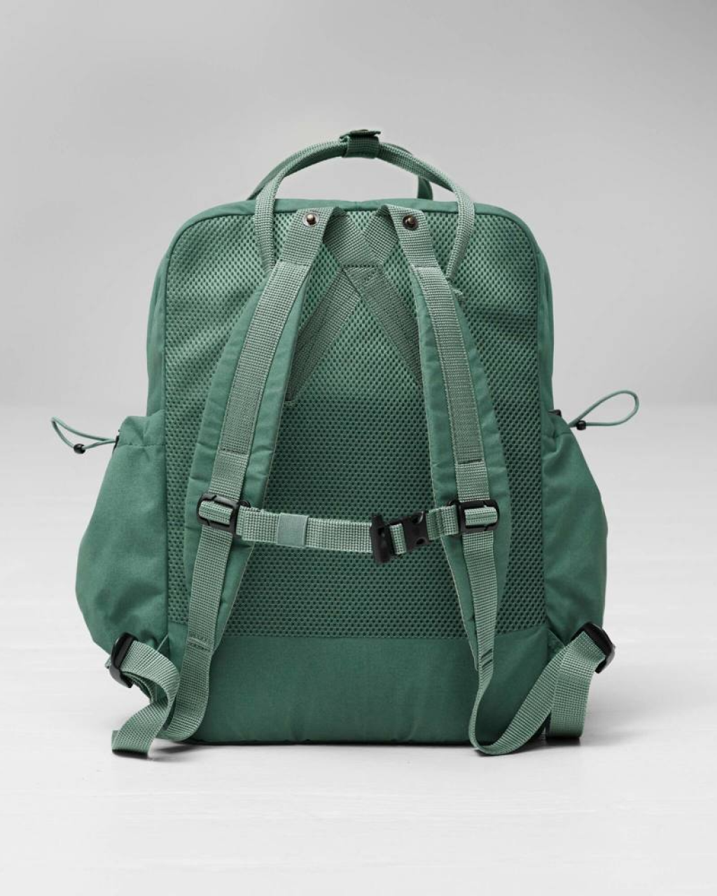 Fjallraven Kanken Outlong | Frost Green