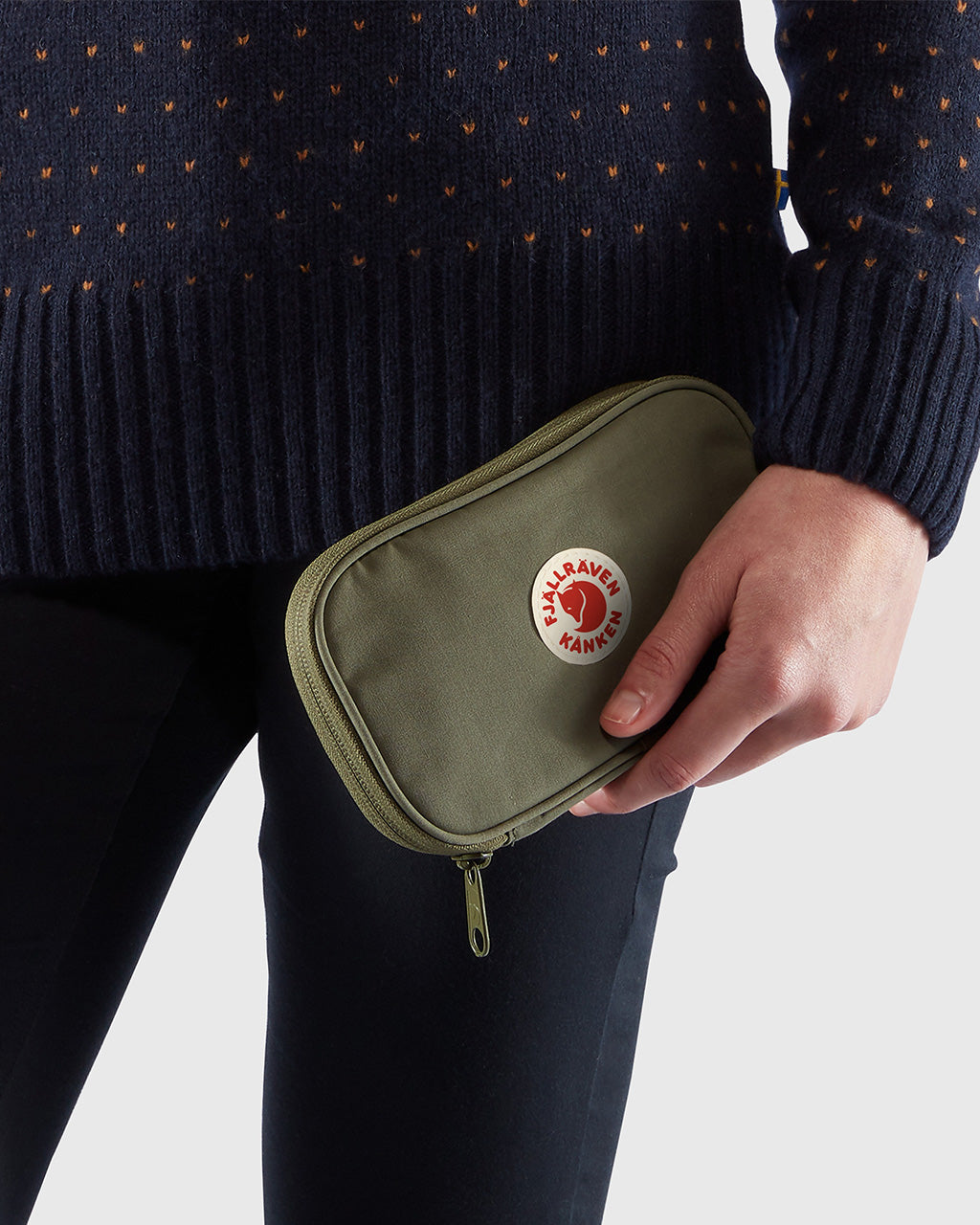 Fjallraven Kanken Travel Wallet | Dark Olive