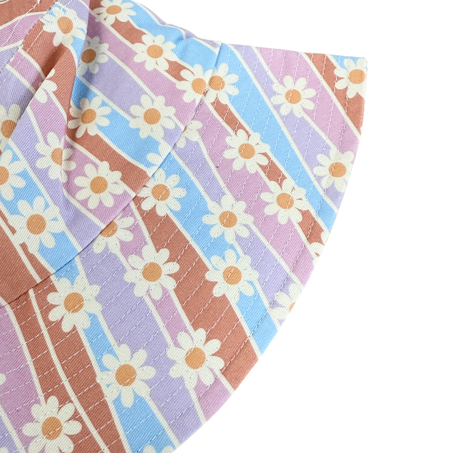 Katydid Vintage Bucket Hat - Pink Daisies