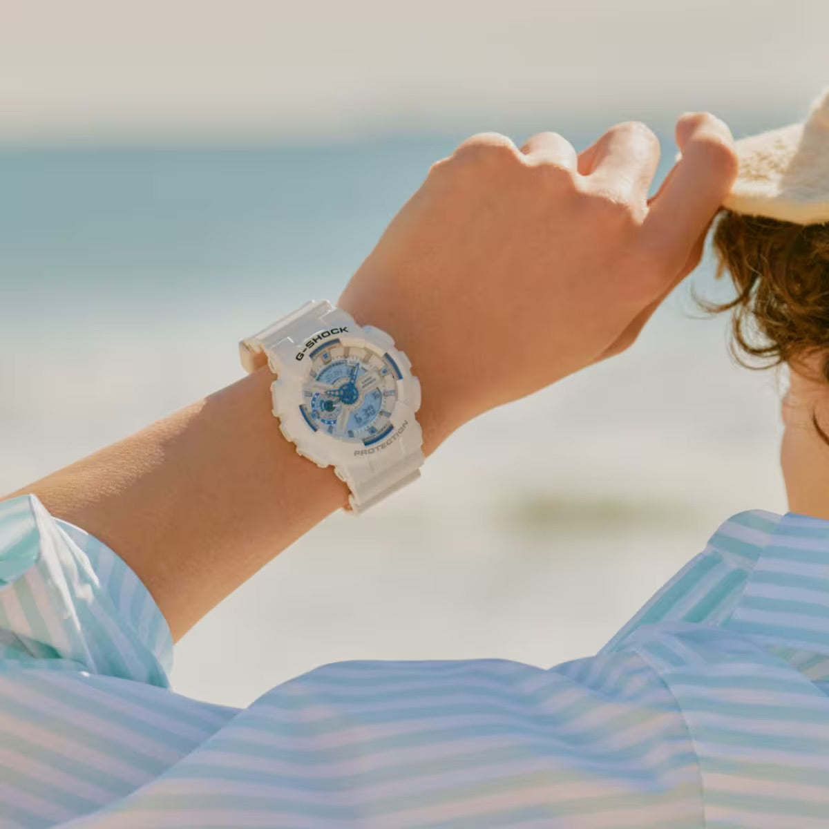 G-Shock GA110HDS-7A | White | Angle View