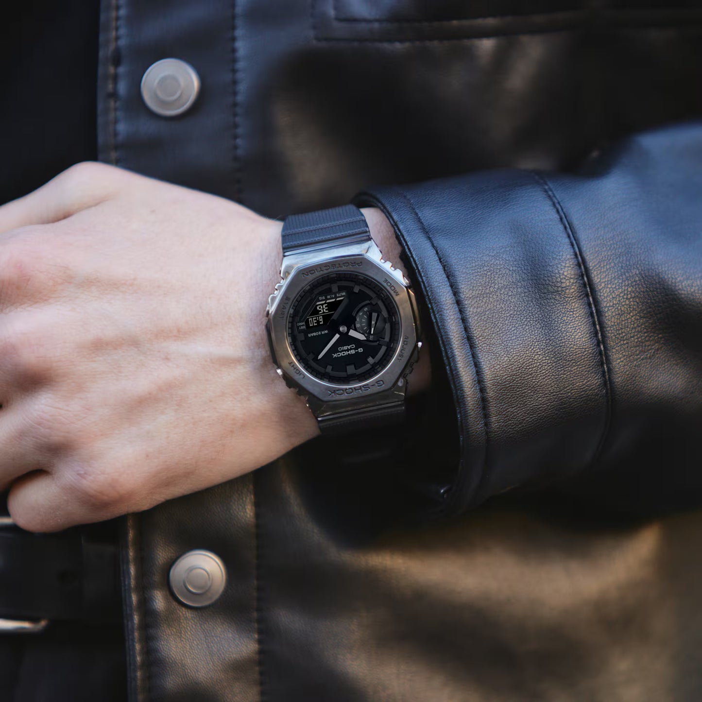 G-Shock GM2100BB-1A Analog-Digital Watch