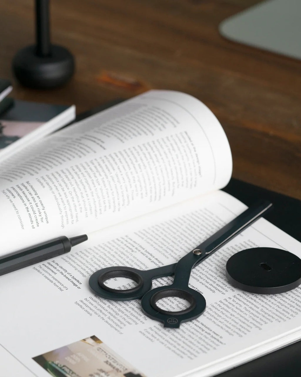 ScissorsBase1 | Black