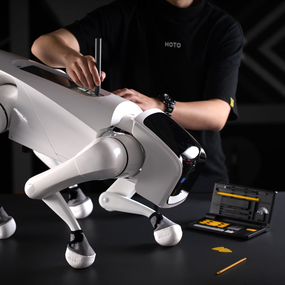 HOTO Electric Precision Screwdriver Kit Pro in Use