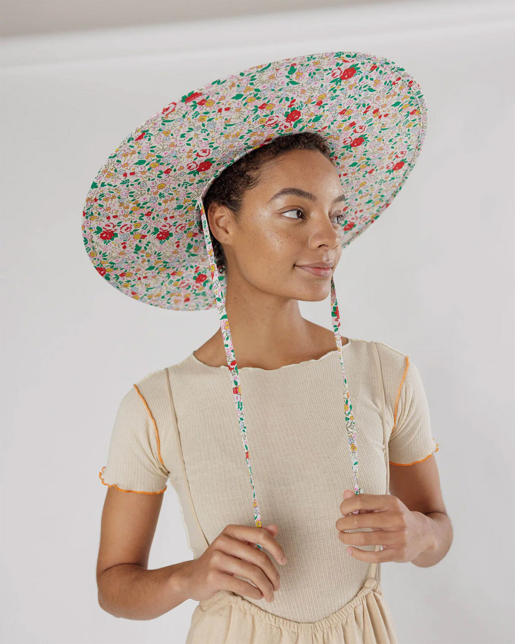 Packable Sun Hat with Adjustable Chin Straps