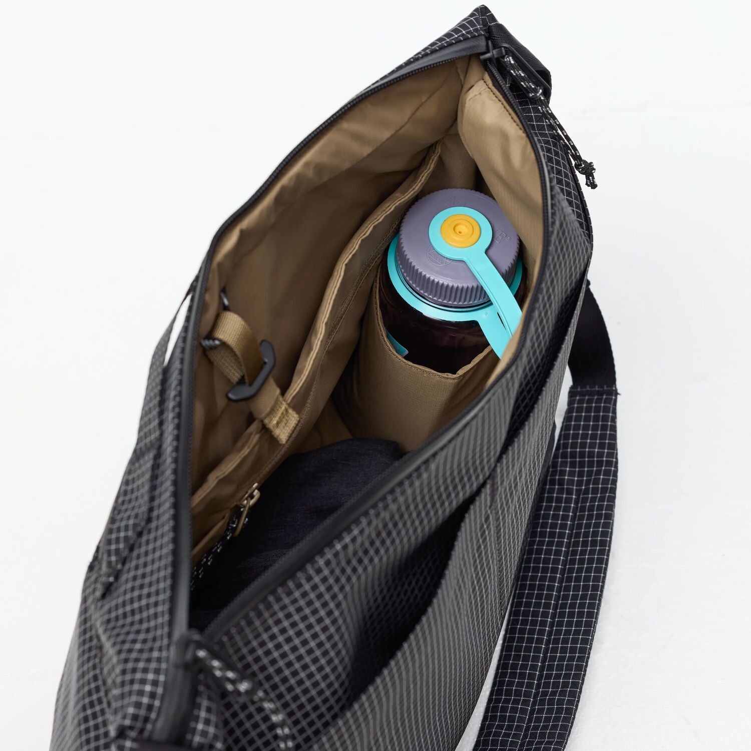 High Coast Pro Shoulder Bag | Black 