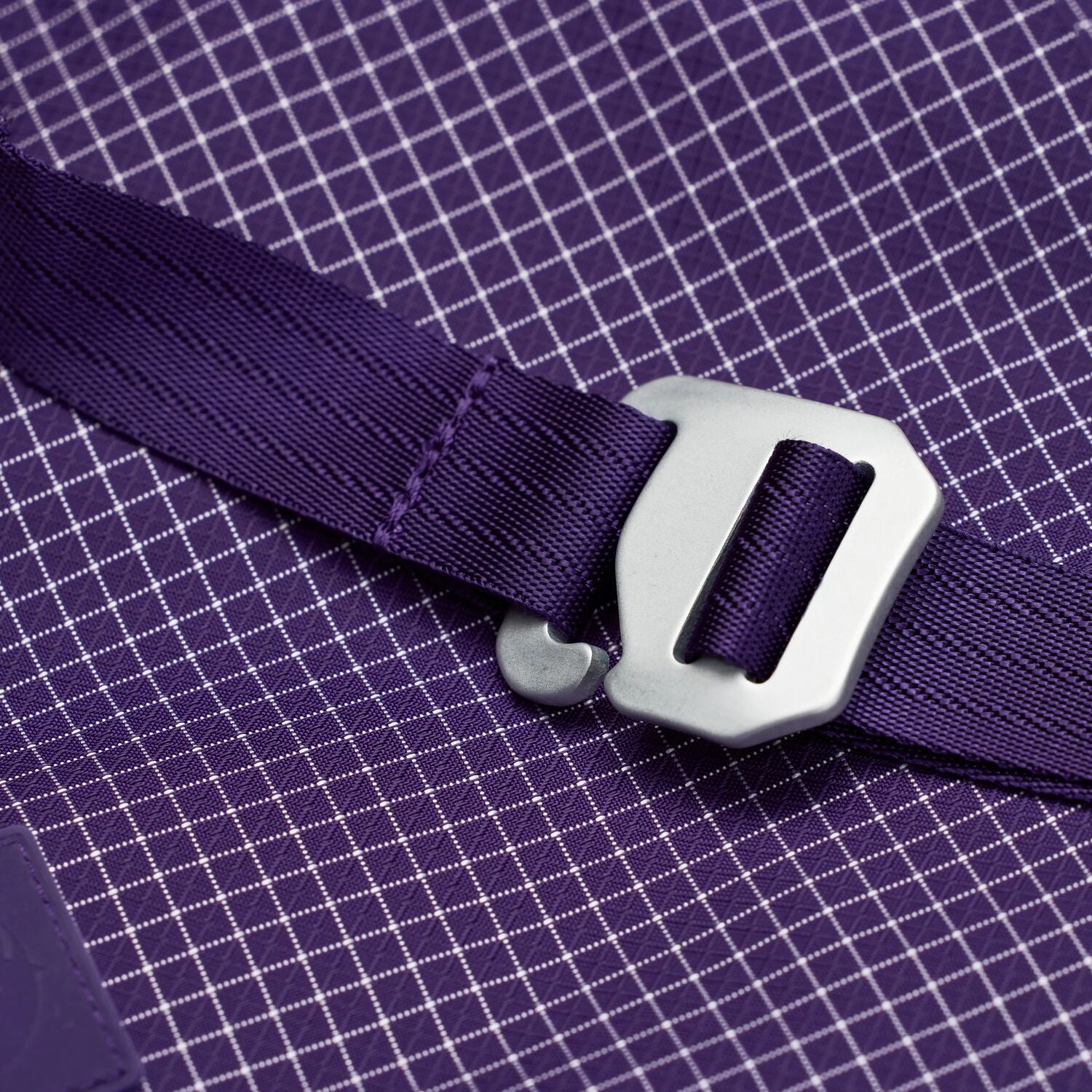 High Coast Pro Shoulder Bag | Dark Violet 