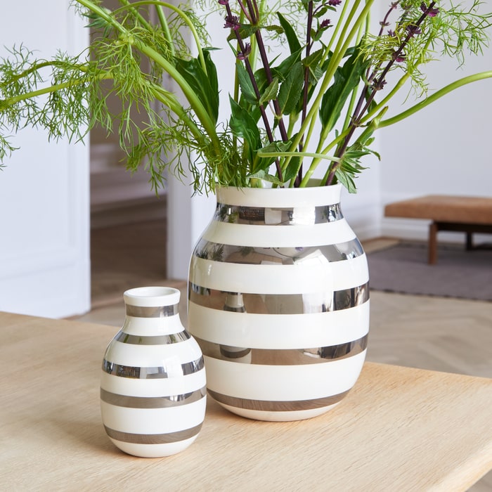 Kähler Omaggio Vase, Silver, H: 7.9"