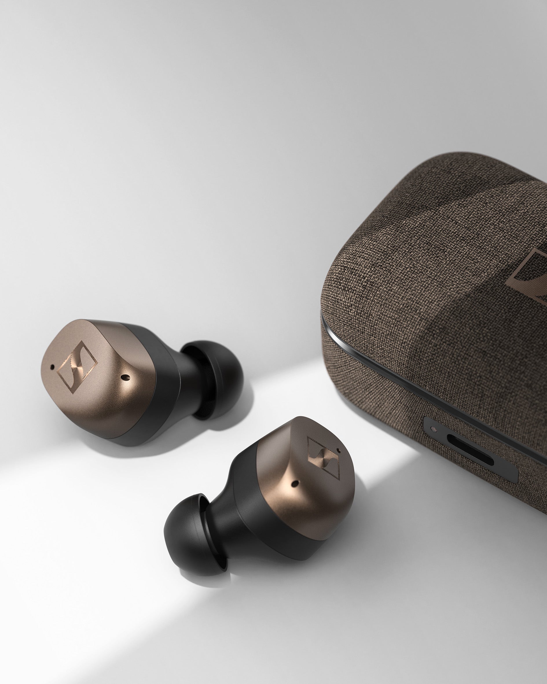 Sennheiser MOMENTUM True Wireless 4 | Black Copper