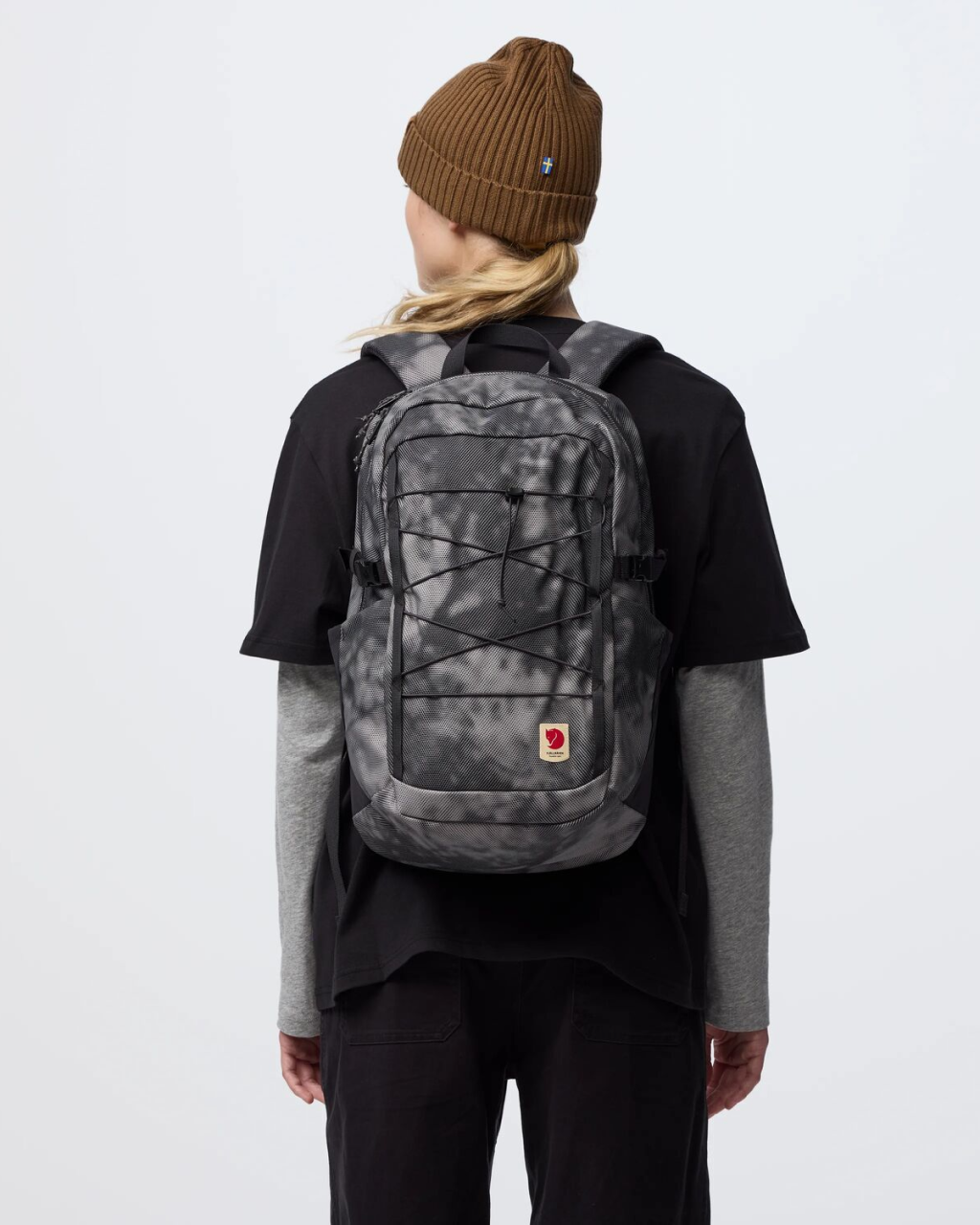Skule Graphics 24 | Fossil / Shade 