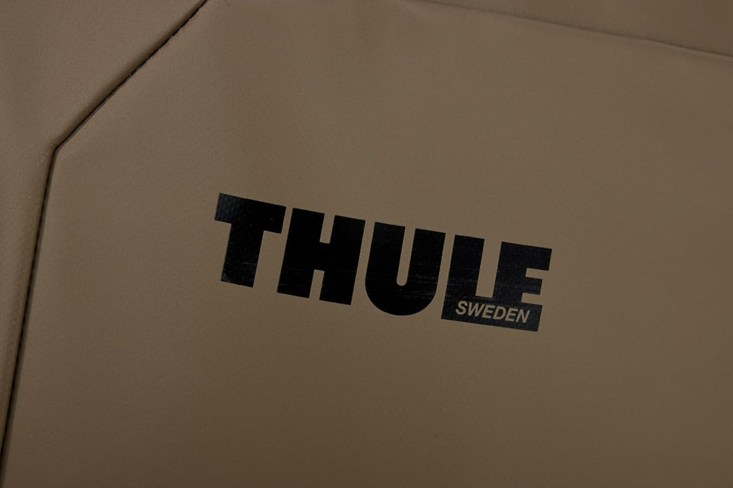 Thule Chasm Carry-On Wheeled Duffel Bag | 40L / Deep Khaki