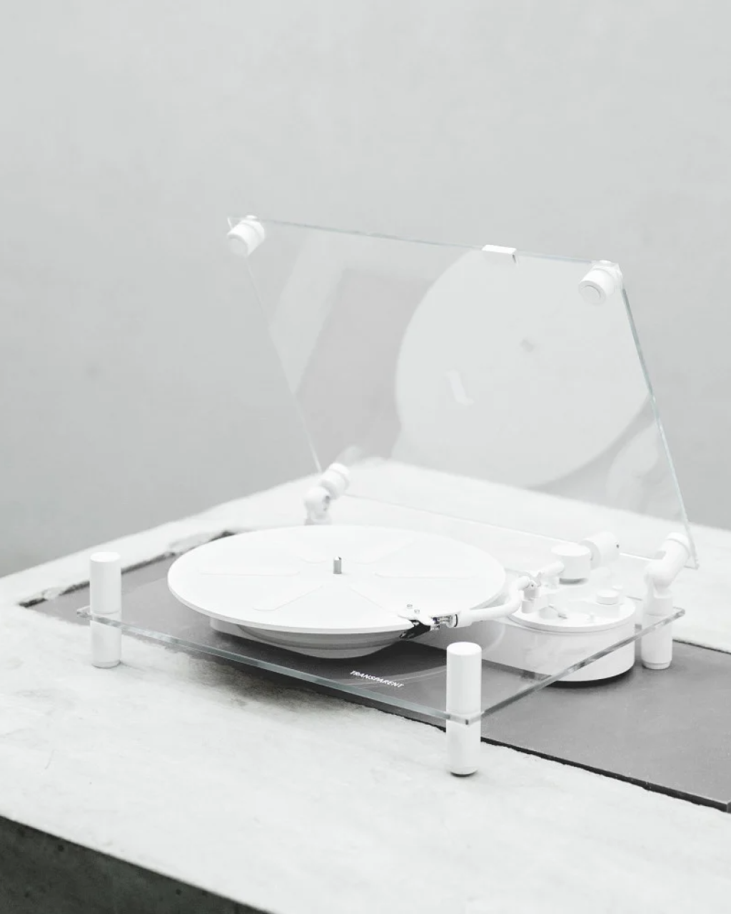 Transparent Turntable