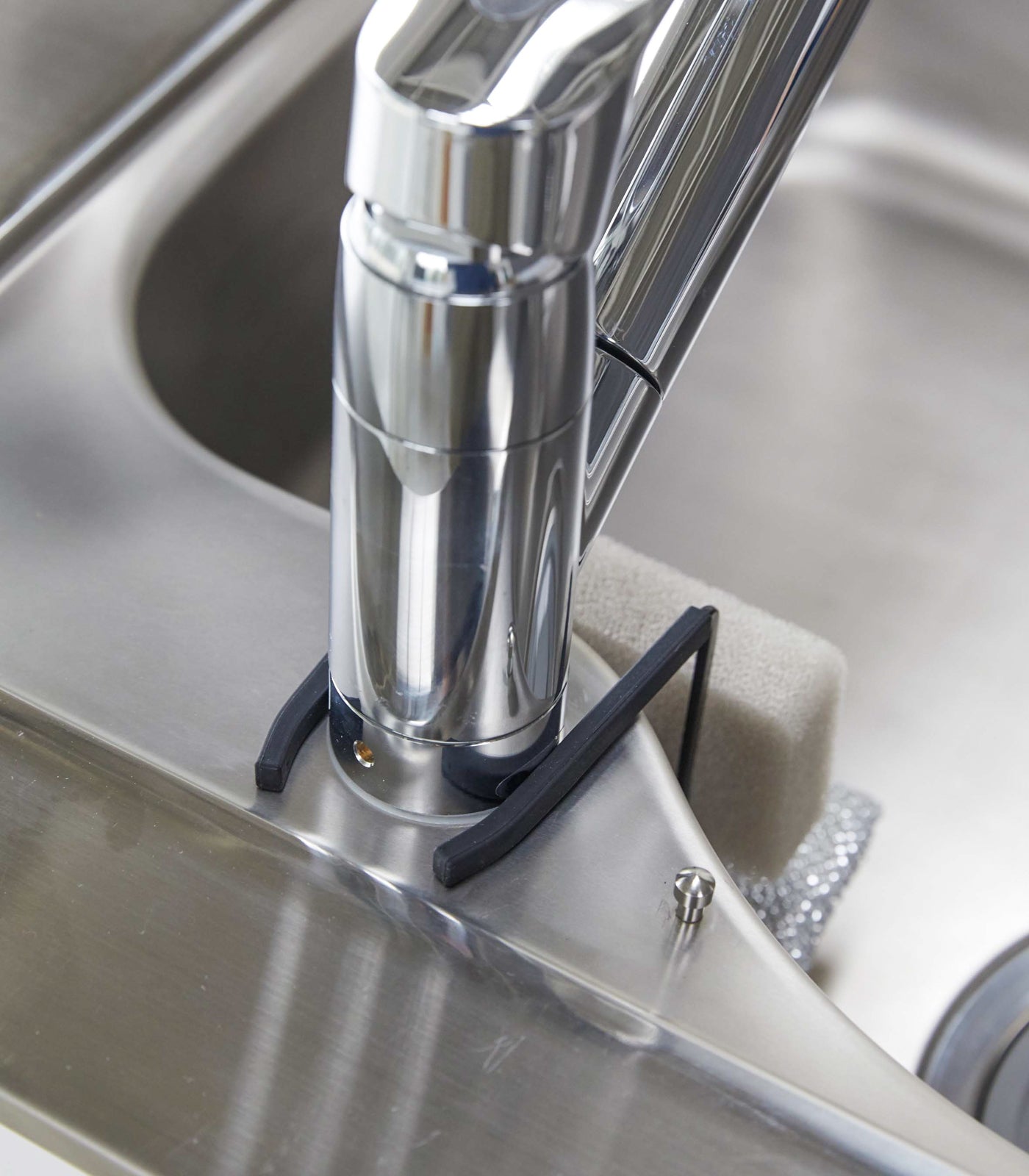 Yamazaki Home Double Faucet-Hanging Sponge Holder