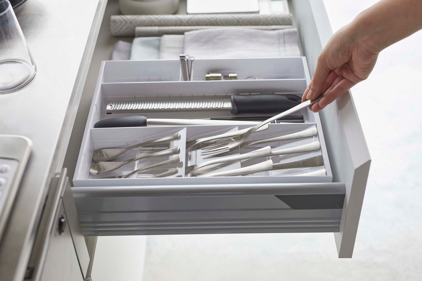 Yamazaki Home Large Expandable Cutlery Organizer