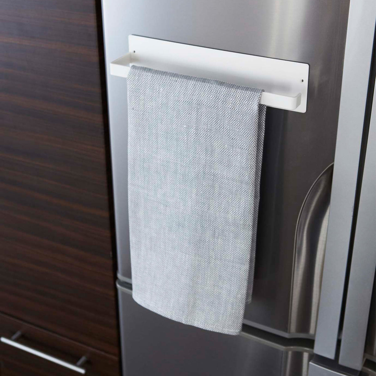 Magnetic Paper Towel Holder - Steel