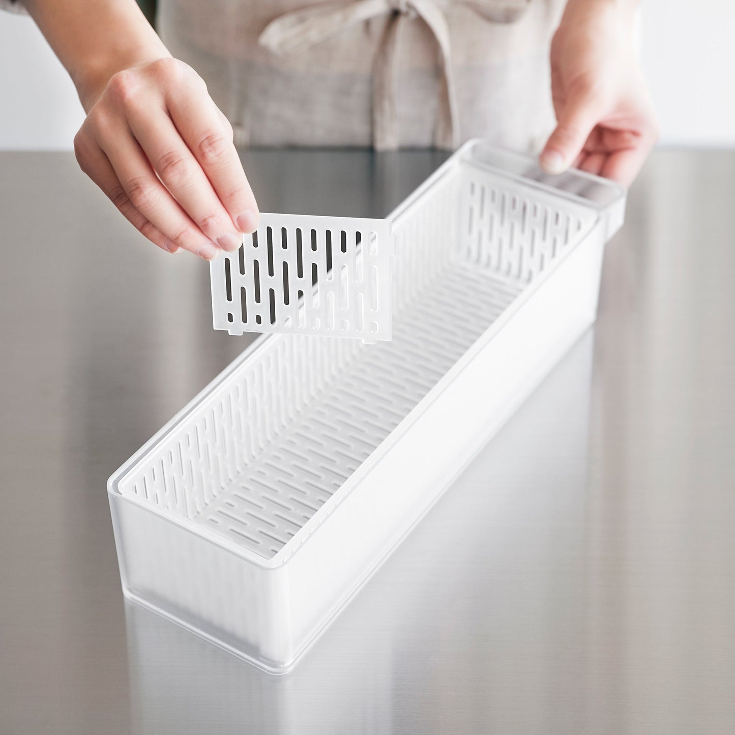Yamazaki Home Refrigerator Colander with Lid and Divider