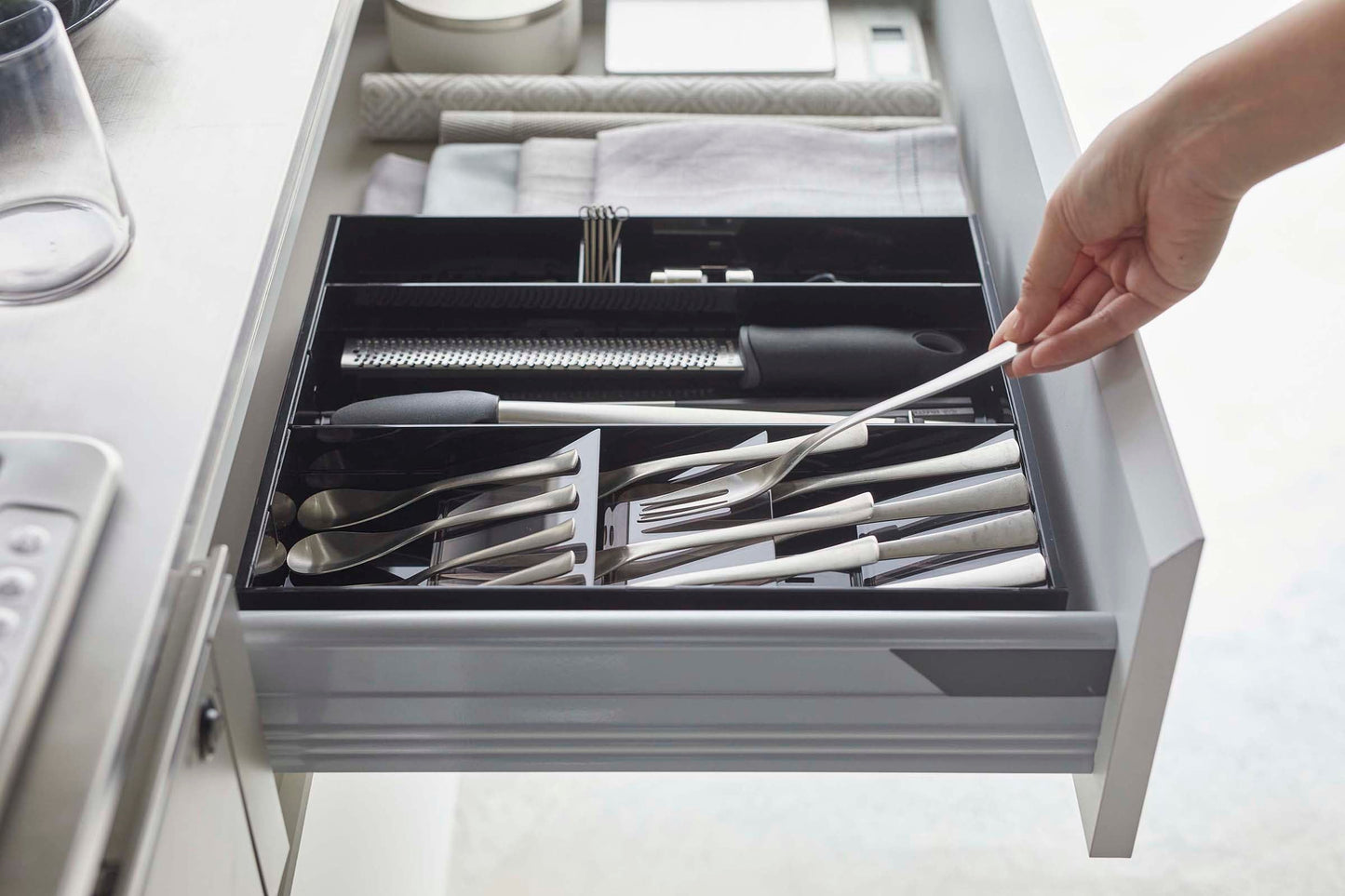 Yamazaki Home Large Expandable Cutlery Organizer