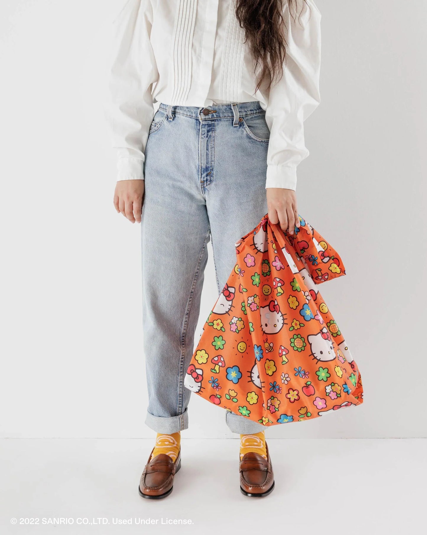 Baggu Big Reusable Bag carrying groceries