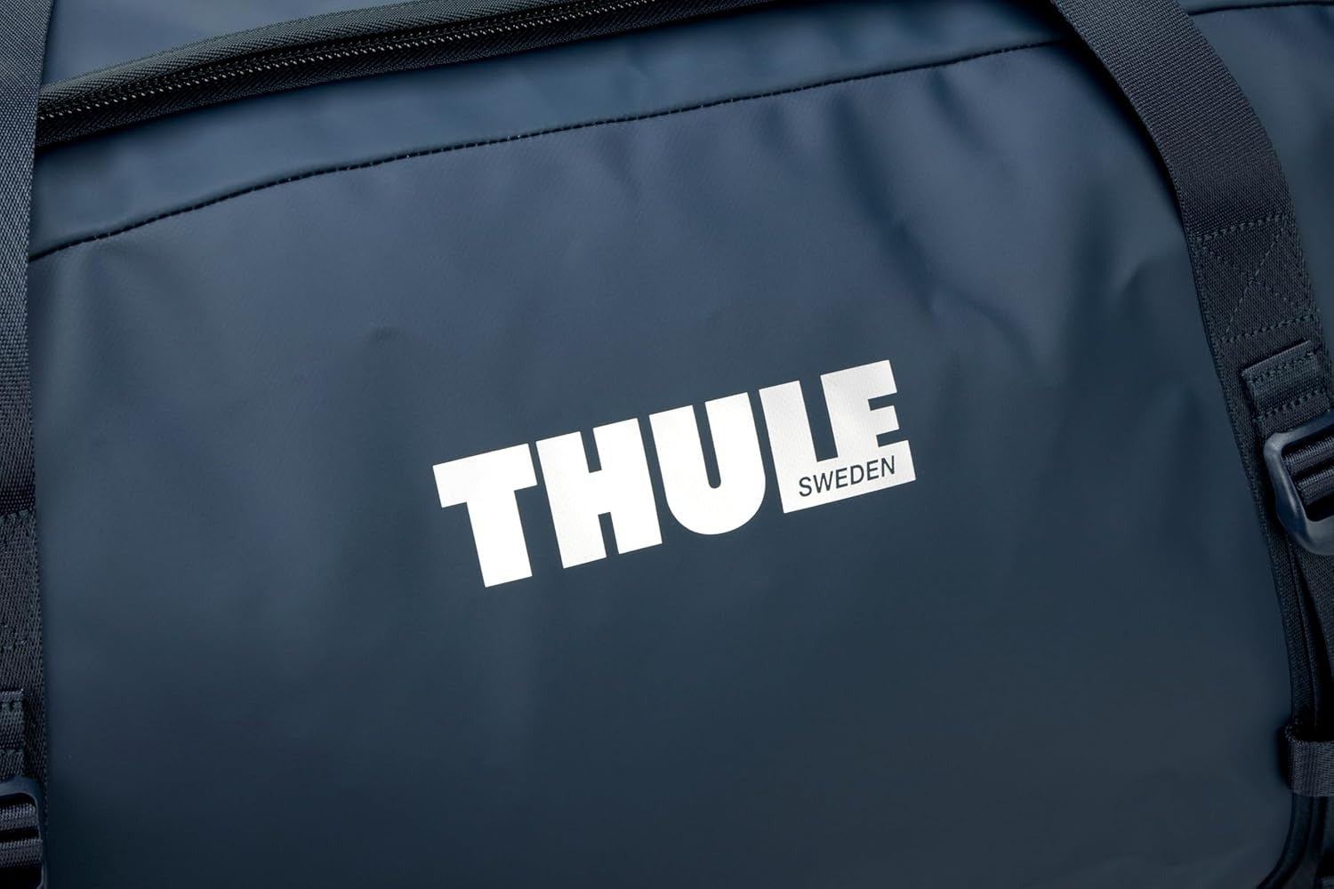Thule Chasm Duffel Bag || color: Darkest Blue + size: 130L