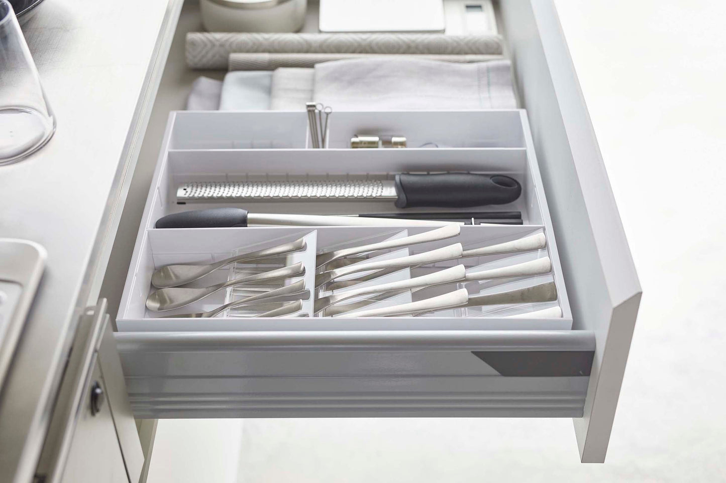 Yamazaki Home Large Expandable Cutlery Organizer