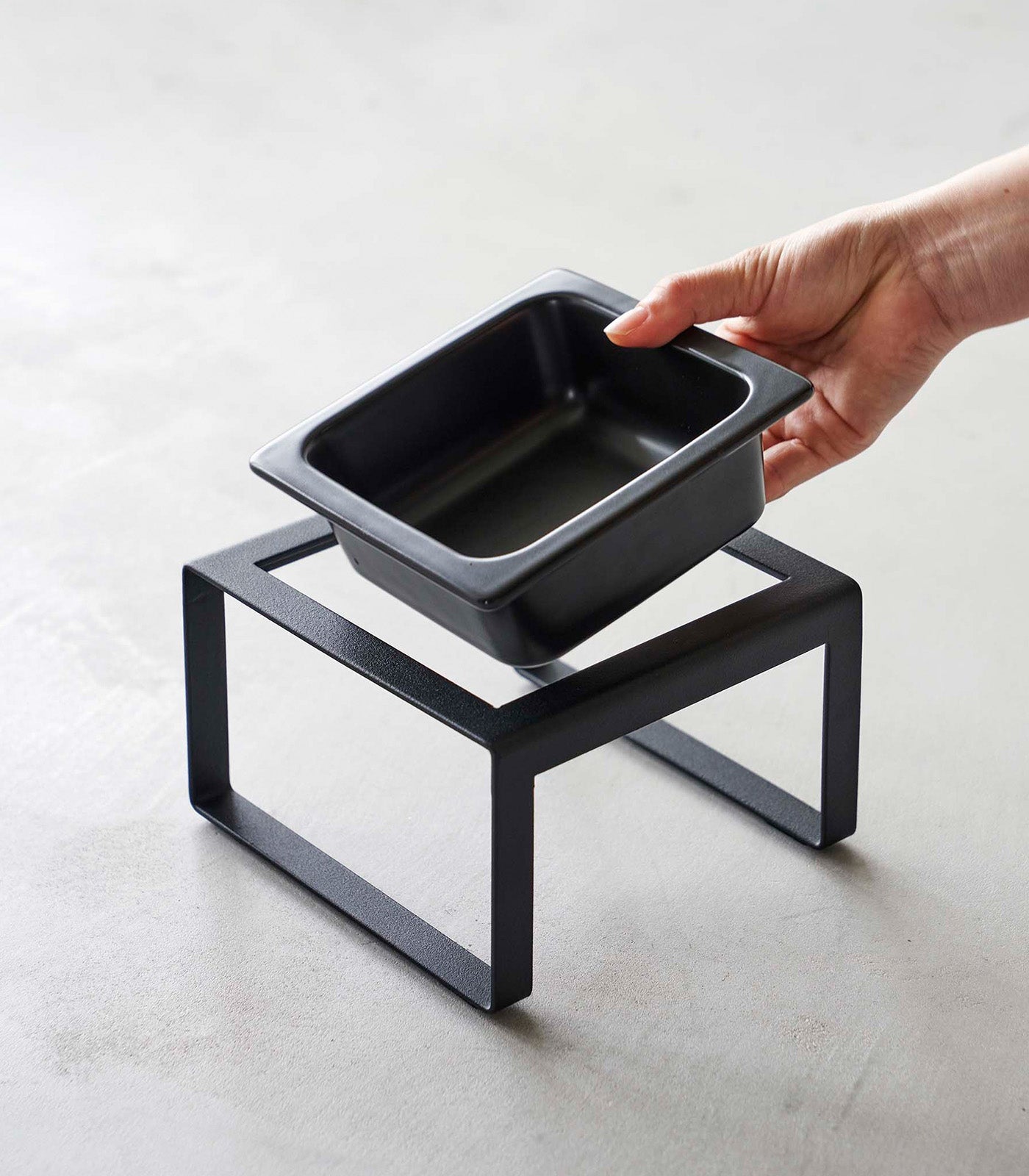 Yamazaki Home Single Pet Food Bowl