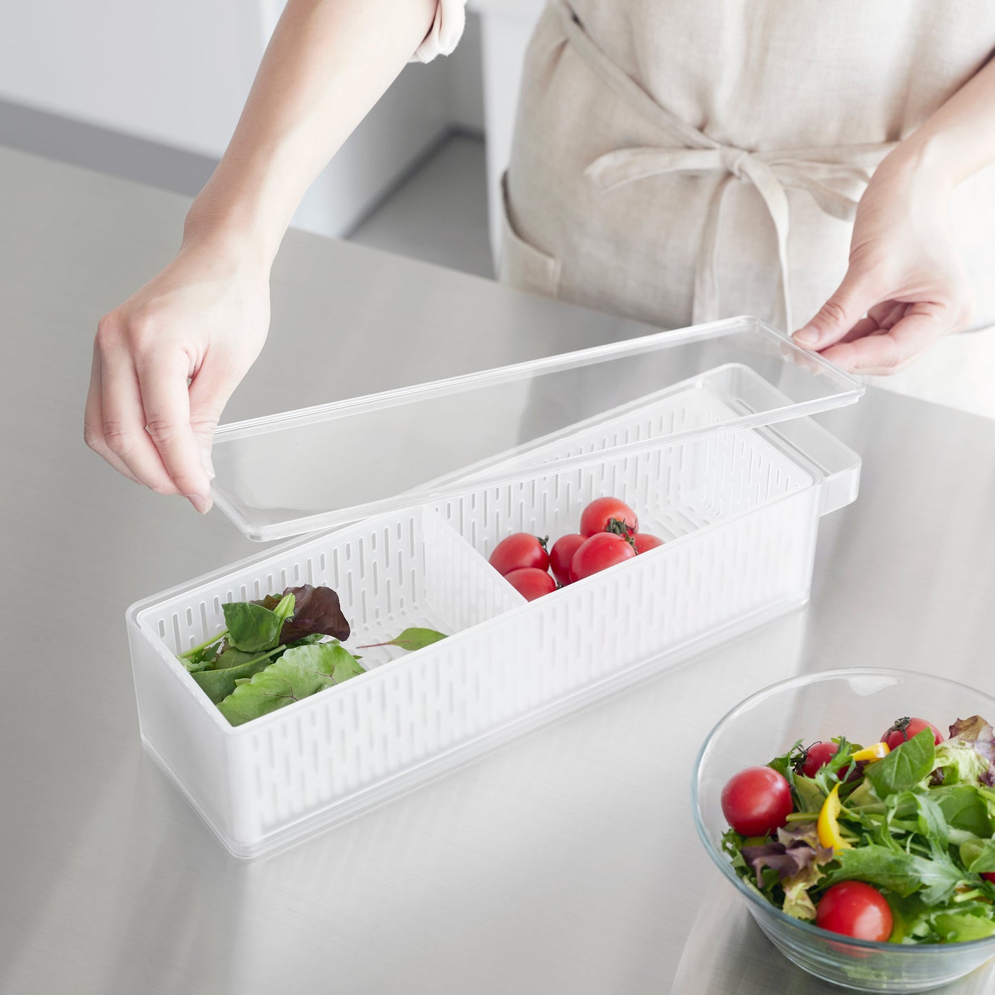Yamazaki Home Refrigerator Colander with Lid and Divider