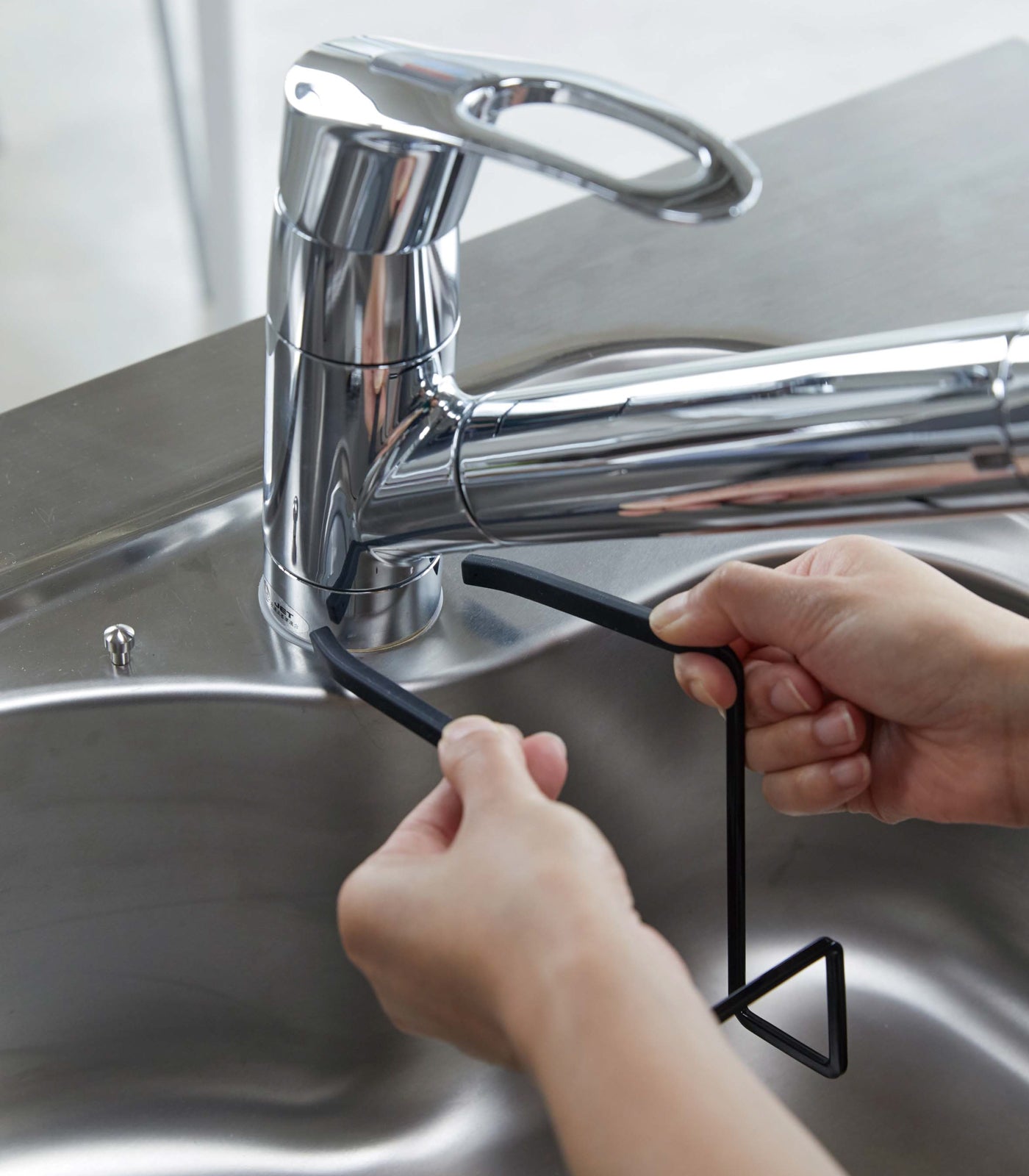 Yamazaki Home Faucet-Hanging Sponge Holder - Single - Steel