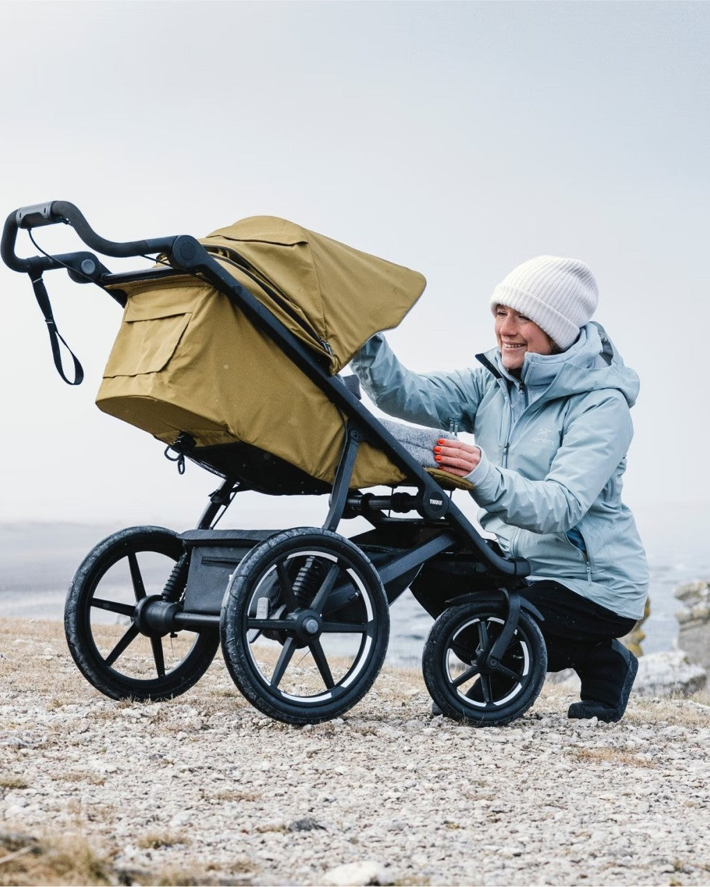 Thule Urban Glide 3 Dark Slate with Magnetic Buckle